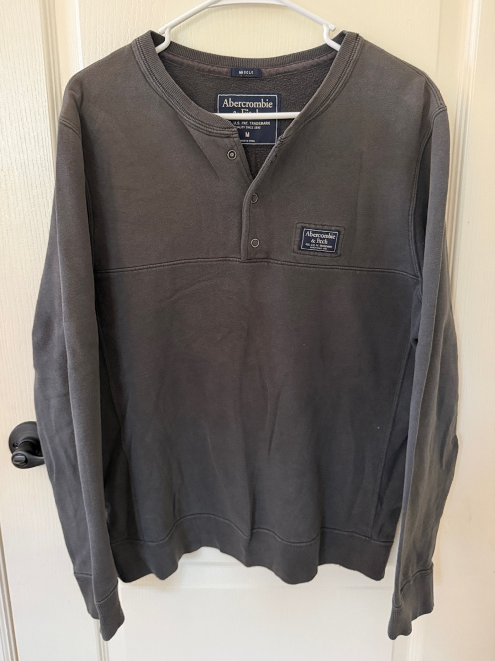 Abercrombie & Fitch Charcoal Gray Henley Pullover Sweatshirt